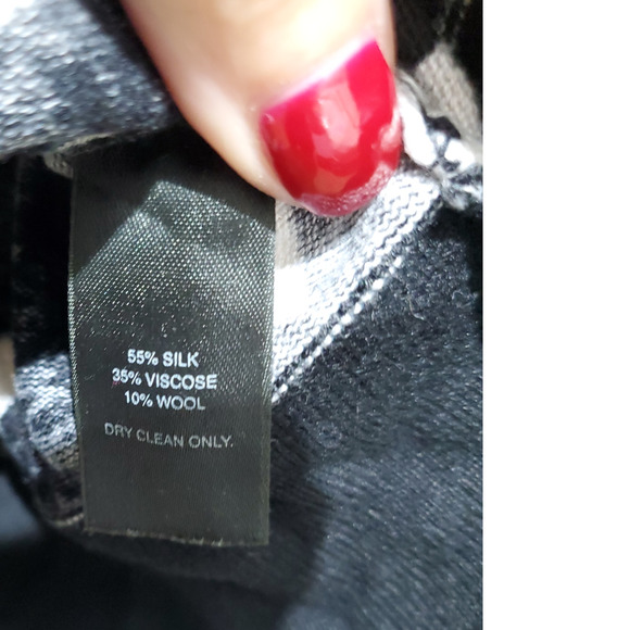 🍑 White House Black Market 3/4 Sleeve Silk Blend Sweater Size M Black White - Picture 3 of 4